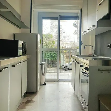Apartament Zuretti 42 Mediolan